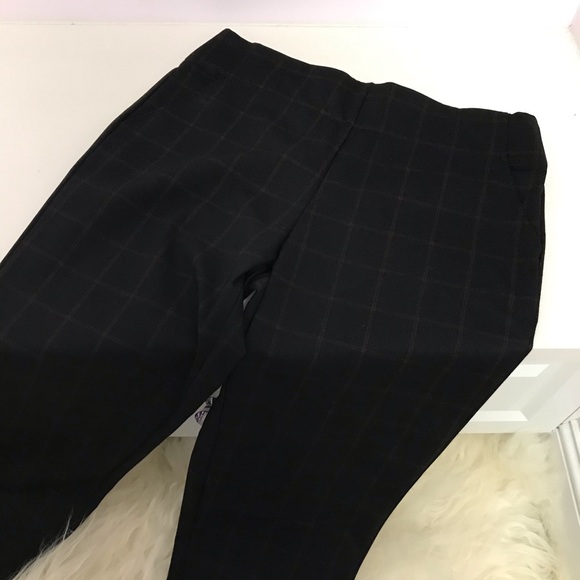 Max Studio Pants - Picture 2 of 5